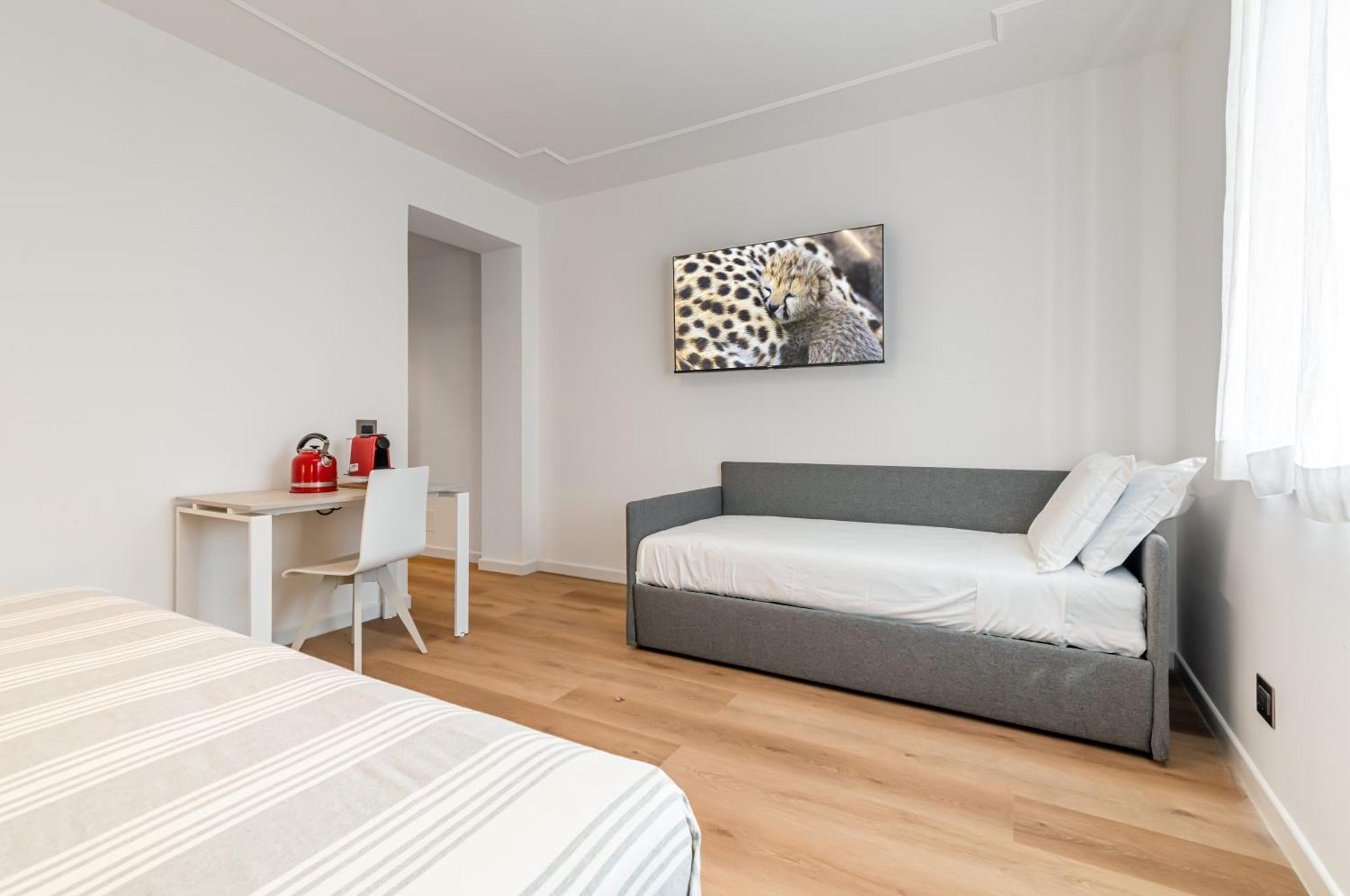 Piazza Indipendenza Loft & Rooms Palermo Bagian luar foto